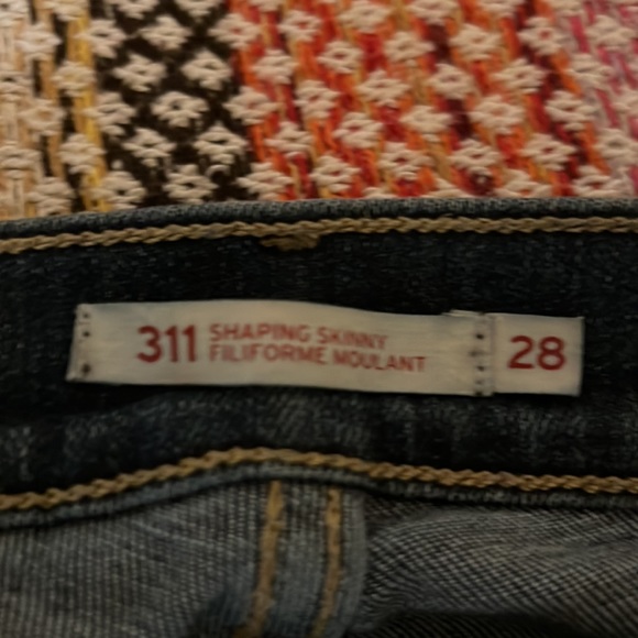 Levi’s 311 shaping skinny Jean medium wash - Picture 4 of 5